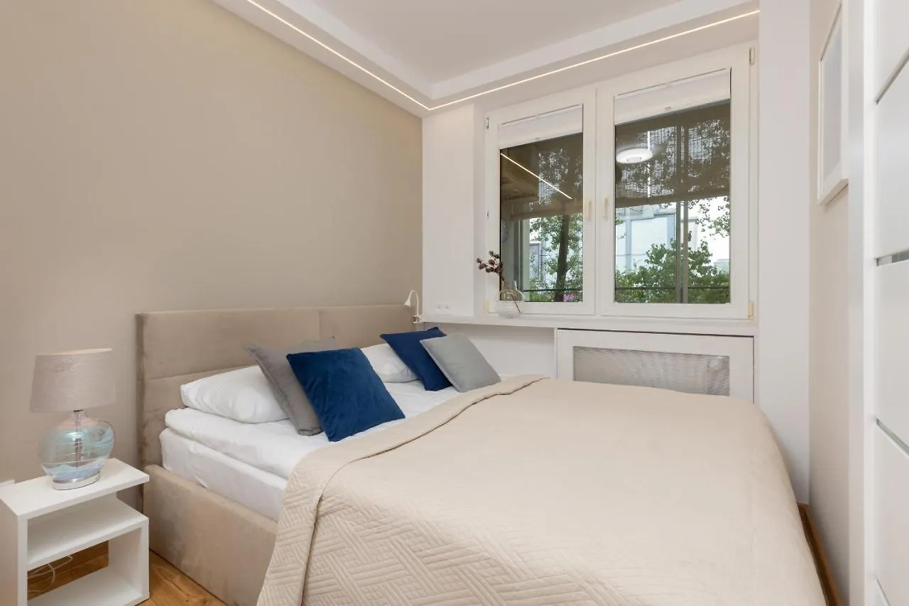 Warsaw City Centre Srebrna By Noclegi Renters بولندا