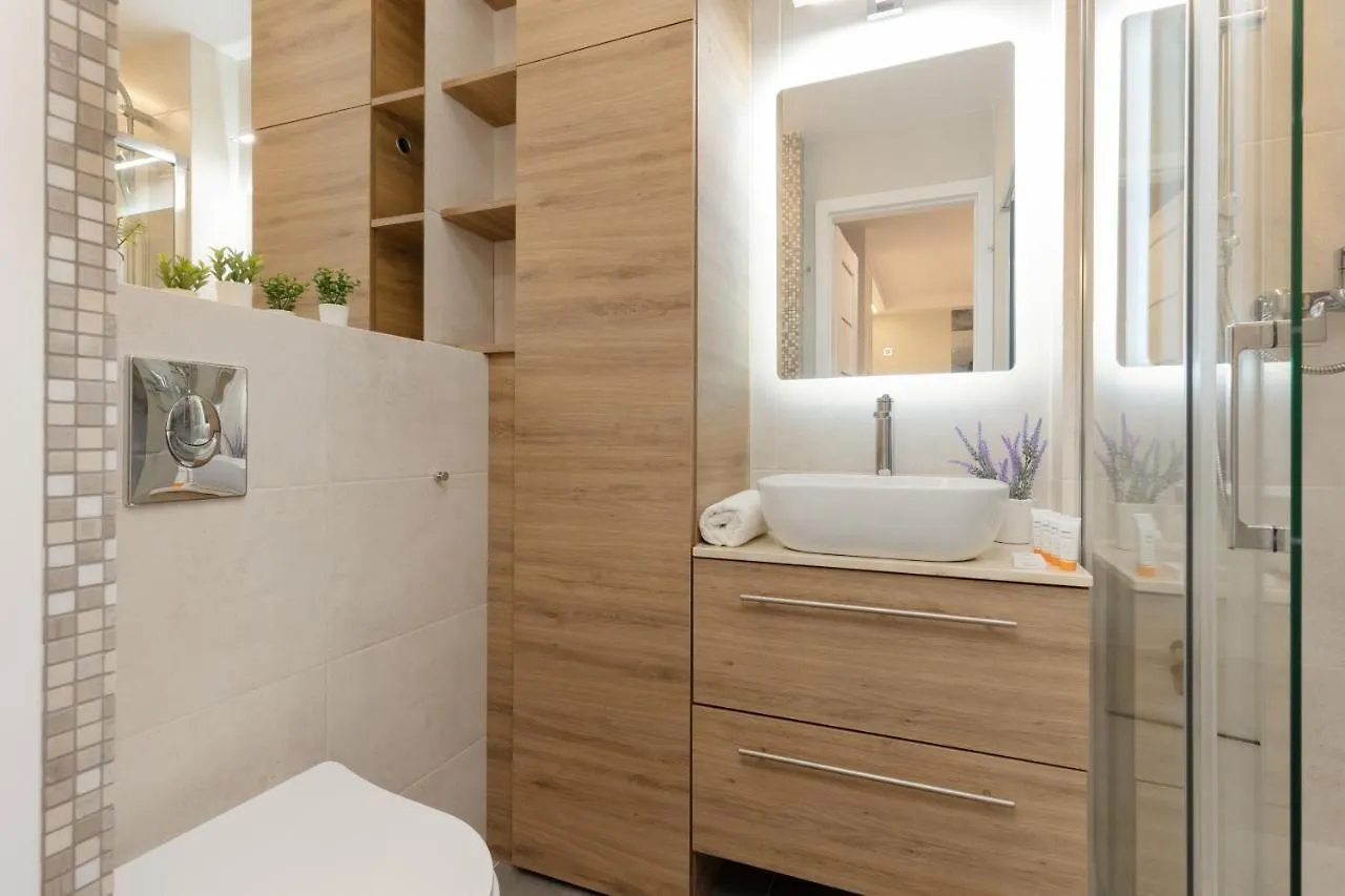Warsaw City Centre Srebrna By Noclegi Renters 0*,