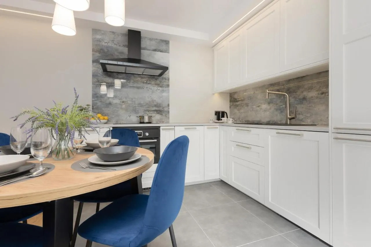 Apartment Warsaw City Centre Srebrna By Noclegi Renters